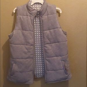 Size XL reversible vest with pockets!